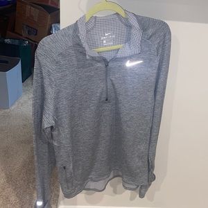 Nike pullover